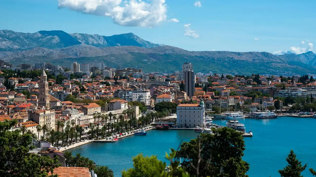 Croatian vs. Serbian vs. Bosnian: The Main Differences